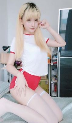 下班后的胶囊旅馆
