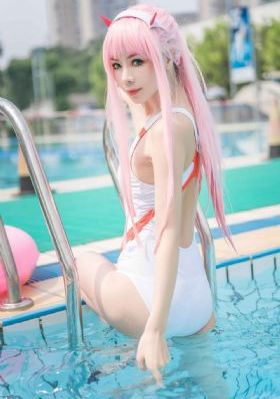 半妖乳娘