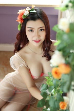 饱满的水蜜桃2
