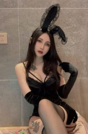 驰骋的拼音
