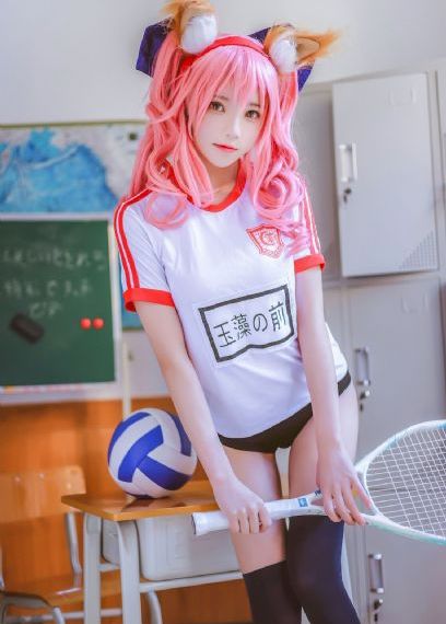纳粹女魔头11部纳粹飞鲨