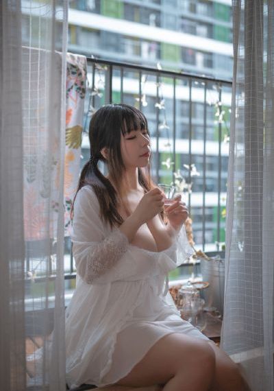 播放拔萝卜的动漫人物西班牙