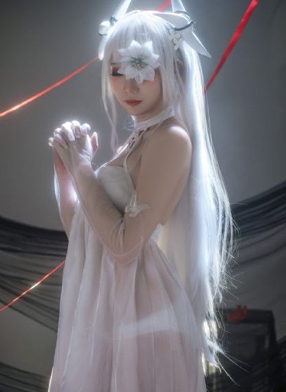 女机械人