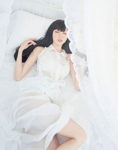 智能机器人李采潭