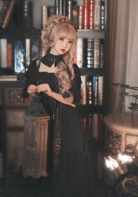 女骑士蕾蒂西亚
