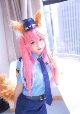 歌声振林樾